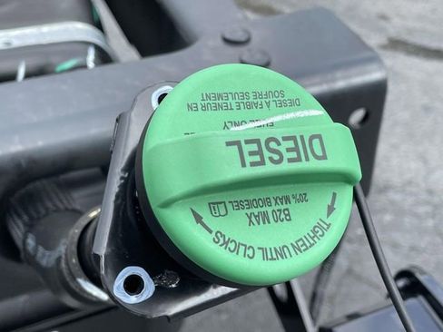 New 2026 Ford F450 XL w/ XL Chrome Package image 9