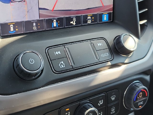 Used 2023 GMC Acadia AT4 w/ Technology Package AWD/4WD image 31