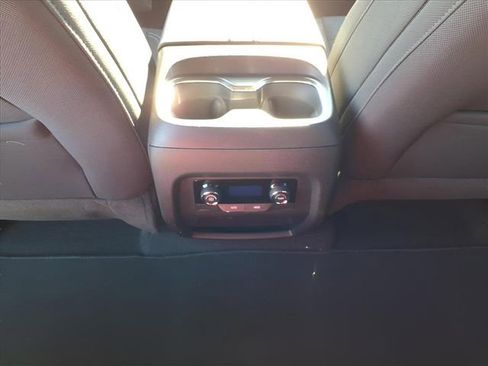 New 2026 Chevrolet Traverse LT image 16