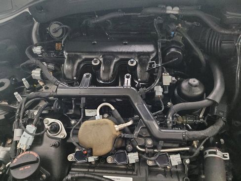 Used 2015 Hyundai Santa Fe Limited w/ Option Group 04 image 30