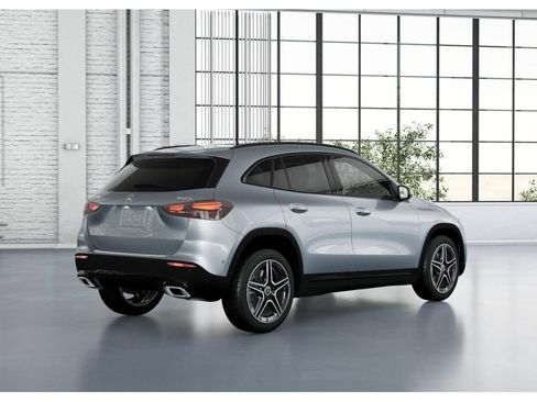 New 2026 Mercedes-Benz GLA 250 4MATIC image 21