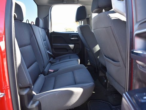 Used 2018 Chevrolet Silverado 1500 LT image 19