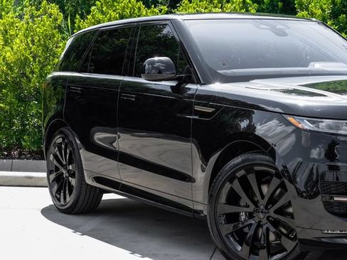 New 2026 Land Rover Range Rover Sport Dynamic SE AWD/4WD image 8