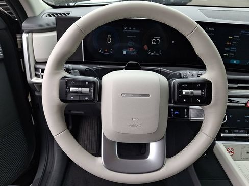 Used 2026 Hyundai Santa Fe SEL FWD image 19