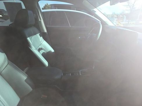 Used 2025 Honda HR-V EX-L image 10