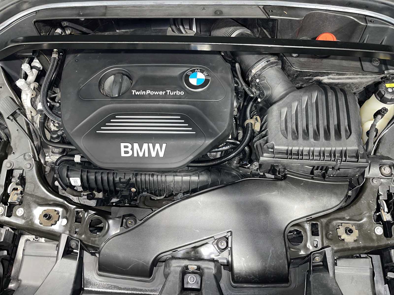 Used 2018 BMW X1 xDrive28i AWD/4WD image 9