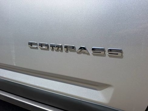 Used 2011 Jeep Compass 4WD w/ All Weather Capability Group image 9