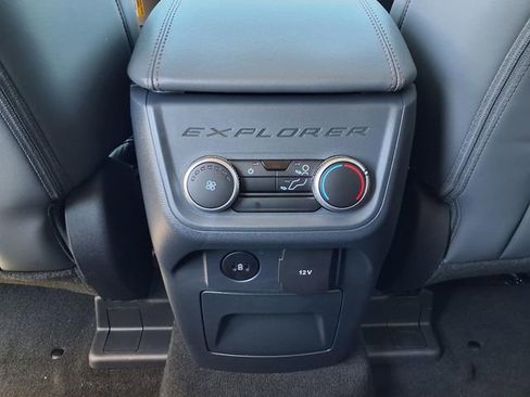 New 2026 Ford Explorer Active w/ Active Comfort Package image 7