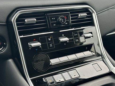 New 2026 Nissan Armada SV image 18