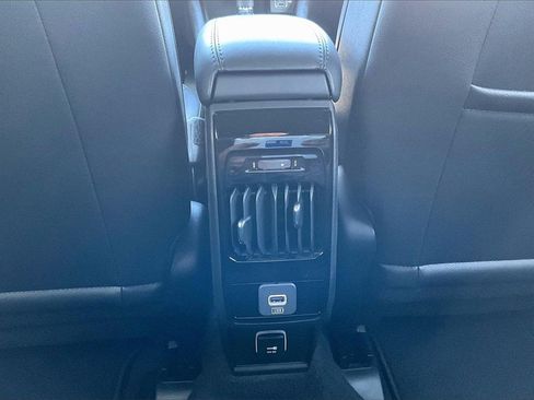 New 2026 Jeep Compass Latitude image 22