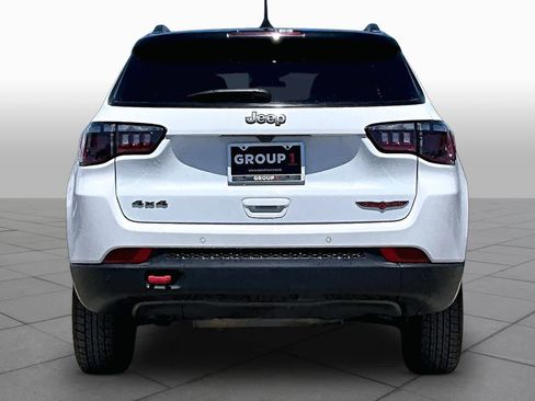Used 2024 Jeep Compass Trailhawk AWD/4WD image 5