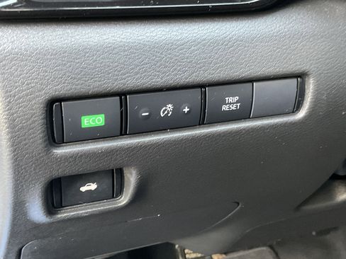 Used 2022 Nissan Sentra SR image 27