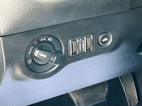Used 2020 Dodge Challenger GT RWD image 10