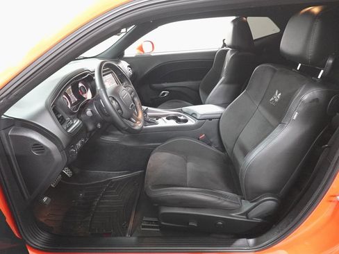 Used 2022 Dodge Challenger R/T Scat Pack w/ Shaker Package image 8