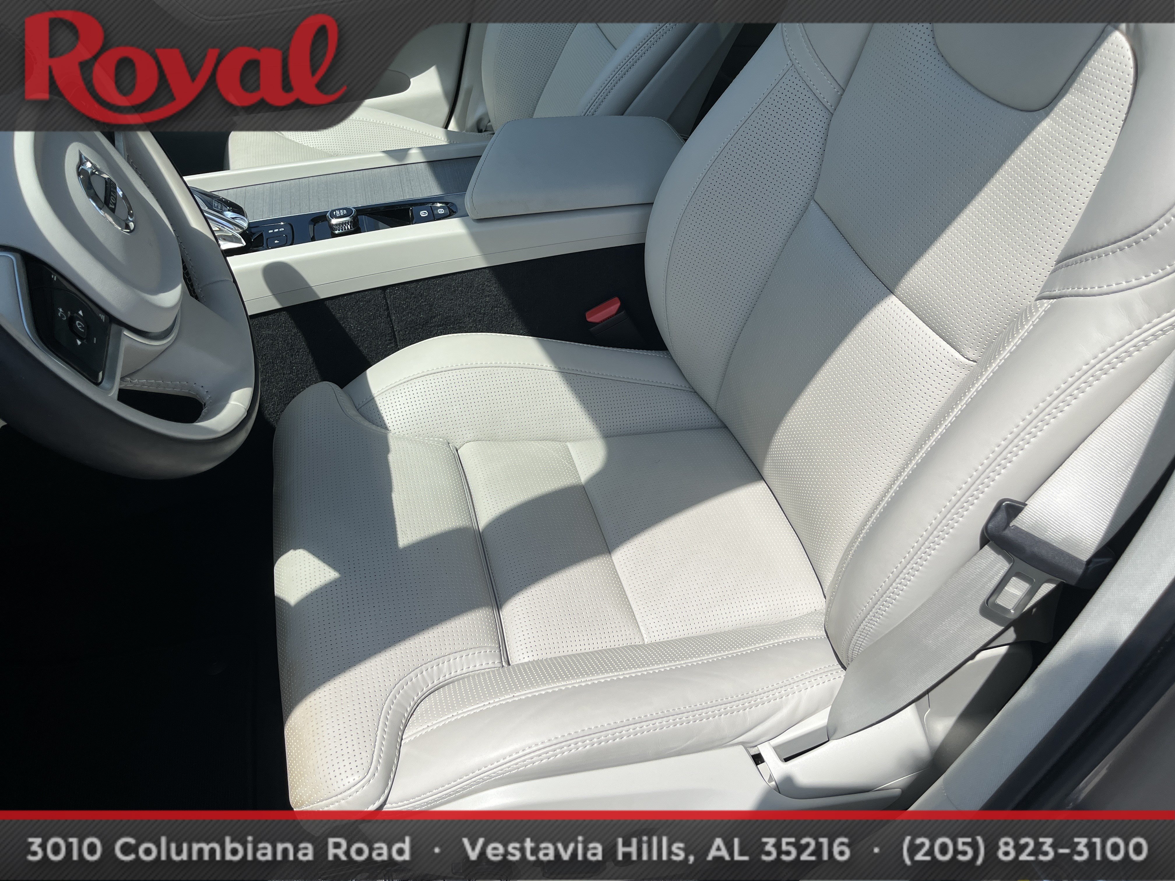 Certified 2025 Volvo XC60 B5 Ultra w/ Protection Package Premier AWD/4WD image 24