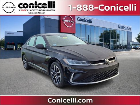 Used 2025 Volkswagen Jetta SE FWD image 1