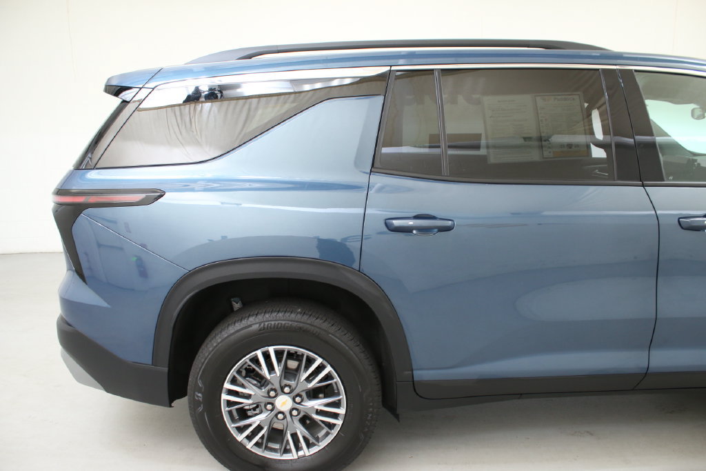 Certified 2026 Chevrolet Traverse LT FWD image 12
