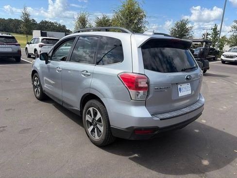 Used 2018 Subaru Forester 2.5i Limited AWD/4WD image 4