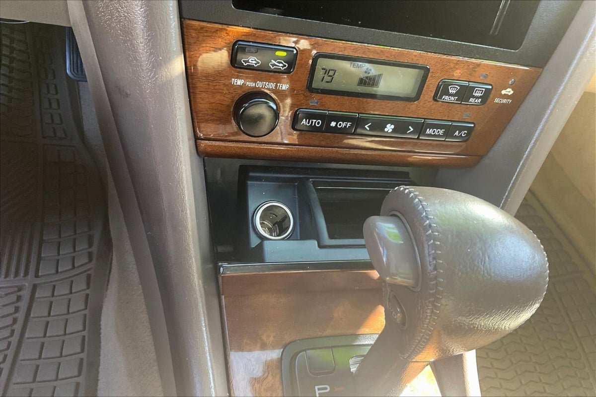 Used 2000 Lexus ES 330 w/ Lexus Value Pkg FWD image 13