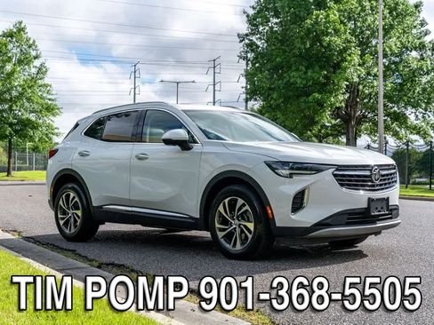 Used 2022 Buick Envision Essence w/ Technology Package I FWD image 4