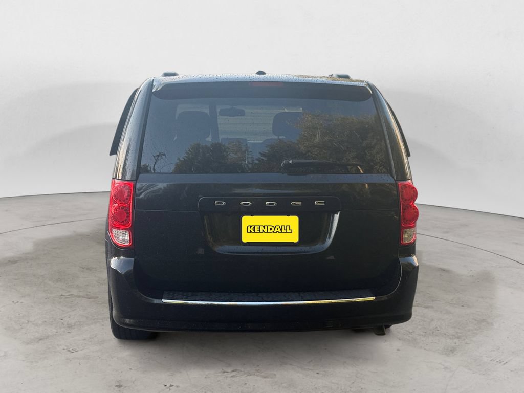 Used 2011 Dodge Grand Caravan Crew w/ Entertainment Group 1 FWD image 6