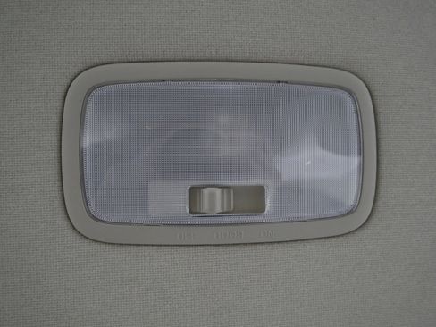 Used 2010 Hyundai Elantra GLS w/ Popular Equipment Pkg 2 image 32