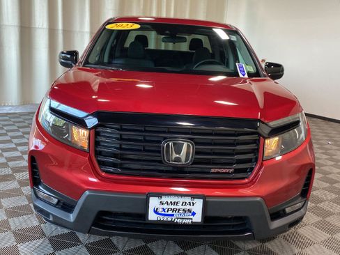 Used 2023 Honda Ridgeline Sport image 9