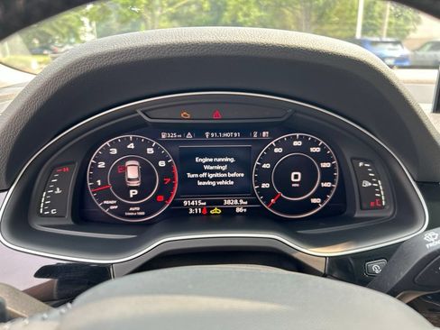 Used 2017 Audi Q7 3.0T Premium Plus AWD/4WD image 9