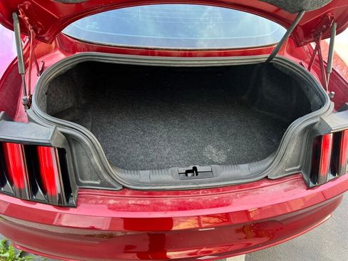 Used 2017 Ford Mustang Coupe image 17