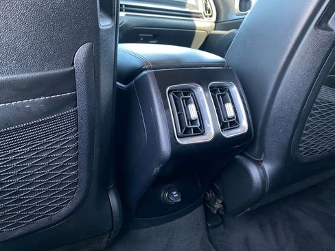 Certified 2024 Kia Sorento S w/ Panoramic Sunroof Package FWD image 28