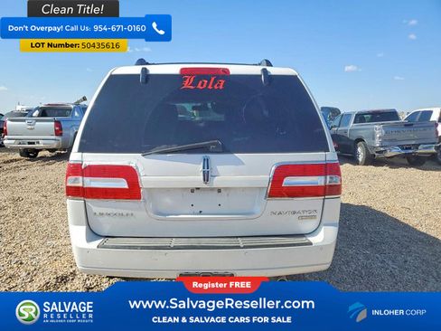 Used 2014 Lincoln Navigator 4WD image 8