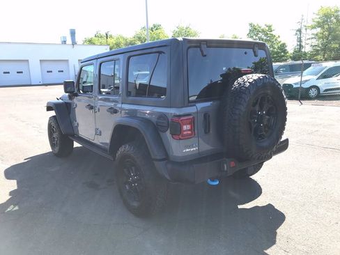 Used 2023 Jeep Wrangler Unlimited Rubicon 4xe AWD/4WD image 3