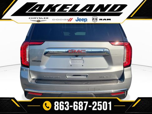 Used 2024 GMC Yukon XL SLT w/ SLT Premium Package AWD/4WD image 5