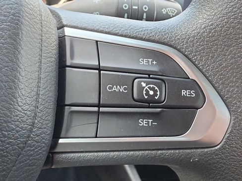 Used 2023 Jeep Compass Sport AWD/4WD image 14