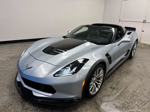 Used 2017 Chevrolet Corvette Z06 RWD image 1