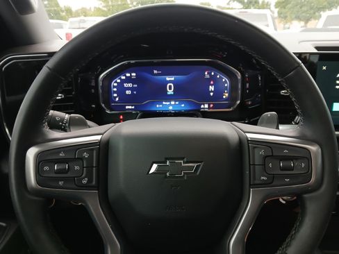 Used 2024 Chevrolet Silverado 1500 LT Trail Boss w/ Convenience Package II AWD/4WD image 31