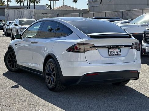 Used 2025 Tesla Model X Plaid image 6