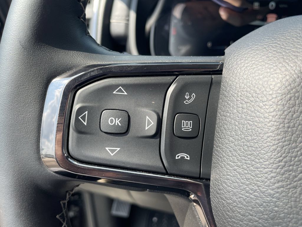 New 2025 RAM 2500 Limited AWD/4WD image 16