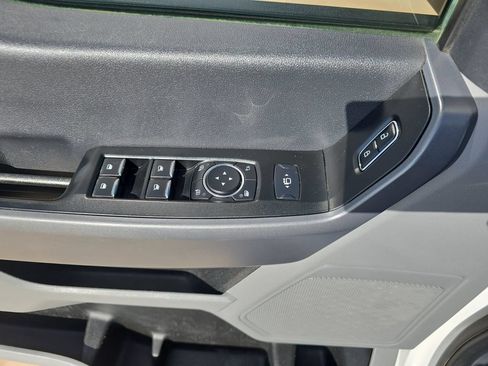 Used 2024 Ford F250 XLT w/ FX4 Off-Road Package AWD/4WD image 28