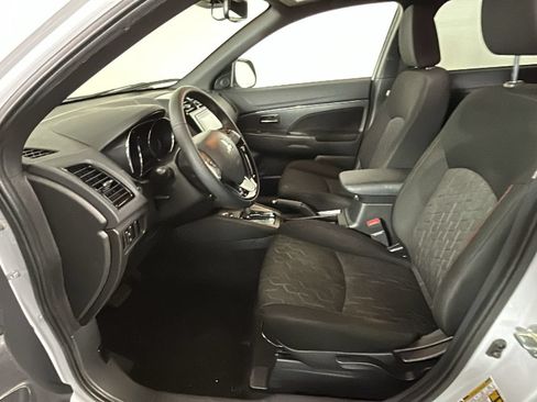 Used 2024 Mitsubishi Outlander Sport AWD image 12