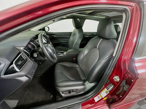 Used 2018 Toyota Camry XSE image 20