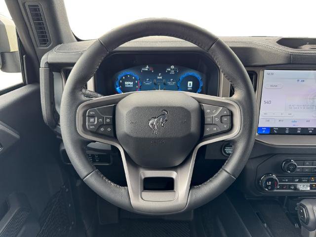 Certified 2025 Ford Bronco Outer Banks w/ Sasquatch Package AWD/4WD image 12