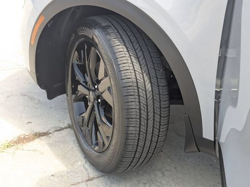 Certified 2025 Kia Sportage X-Line AWD/4WD image 39