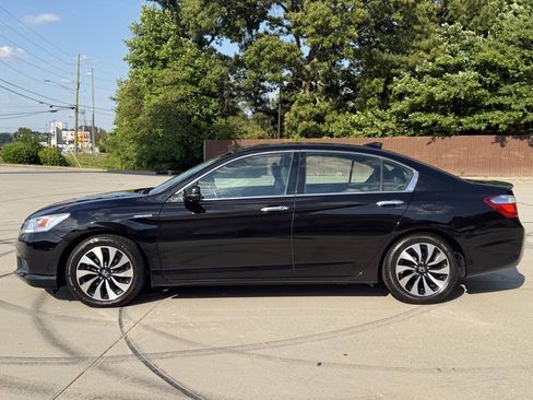 Used 2015 Honda Accord Touring image 23