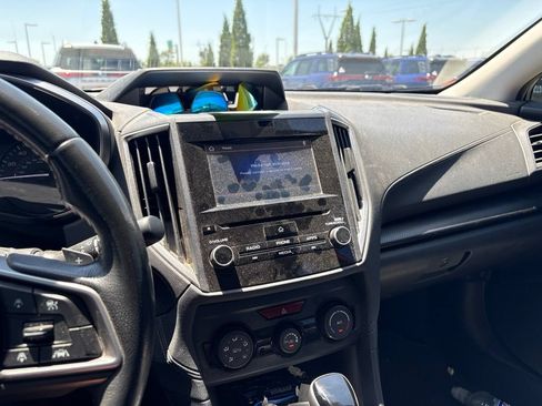 Used 2019 Subaru Crosstrek 2.0i Premium w/ Eyesight System AWD/4WD image 3