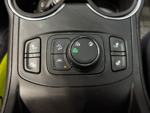 Used 2023 GMC Terrain SLT w/ Elevation Edition AWD/4WD image 31