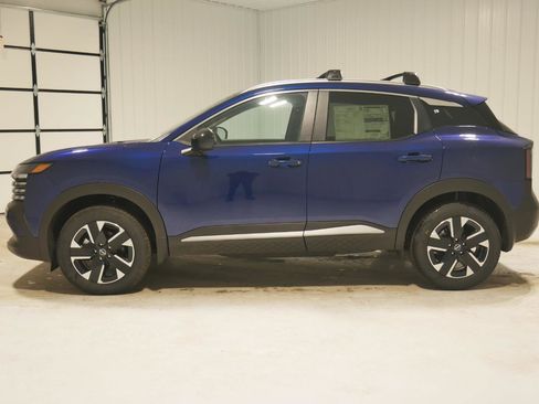 New 2026 Nissan Kicks SV image 8