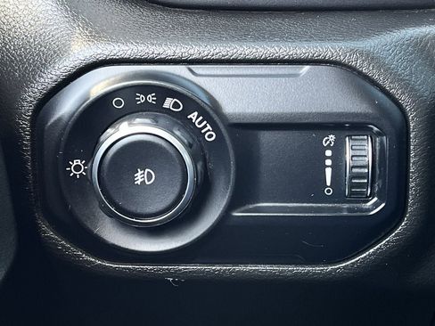 Used 2023 Jeep Wrangler Unlimited Rubicon 392 image 20