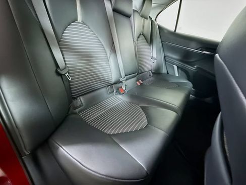 Used 2018 Toyota Camry SE FWD image 27