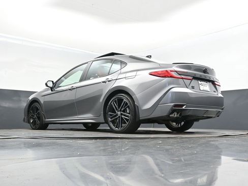 Used 2025 Toyota Camry XSE image 40